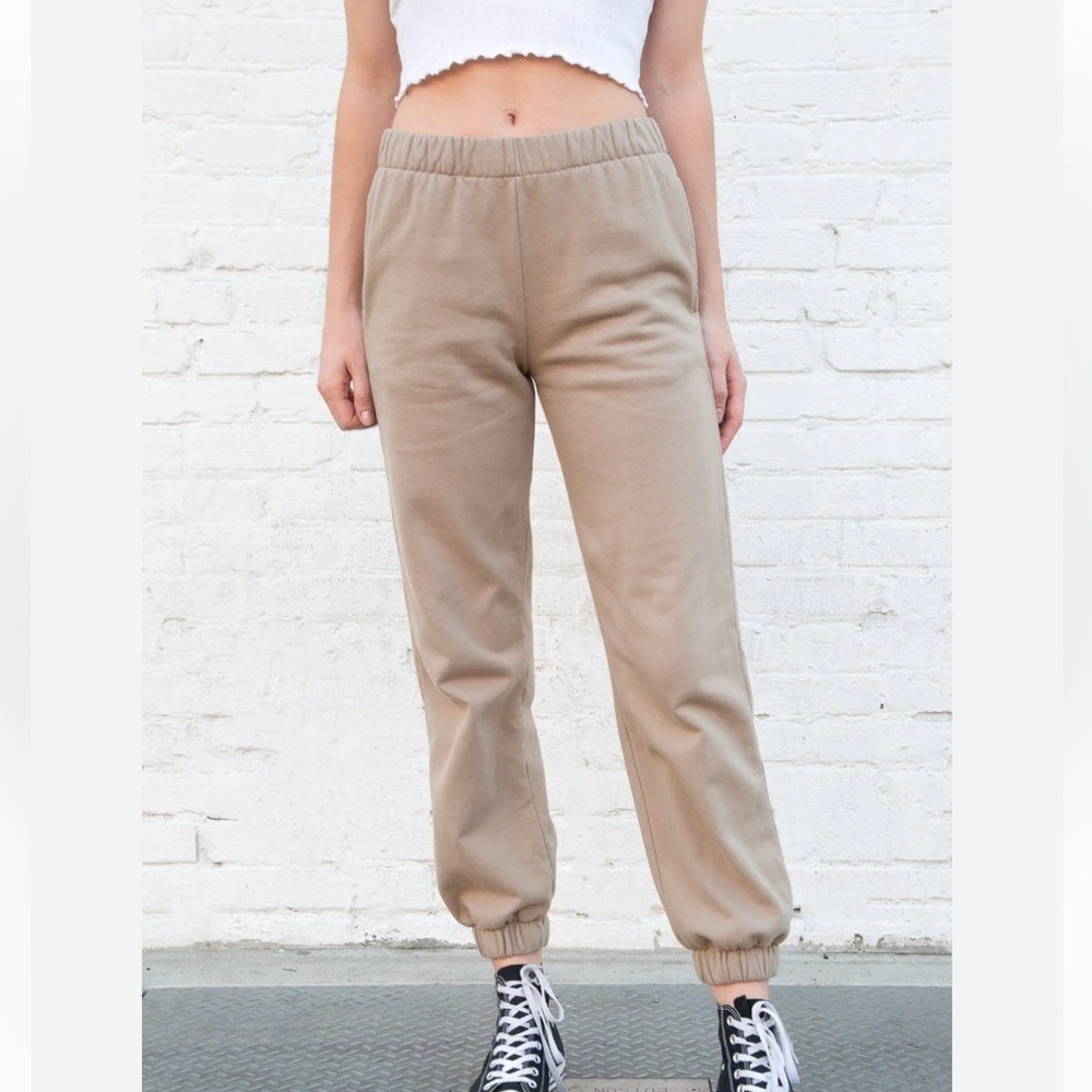 Brandy Melville Rosa Sweatpants